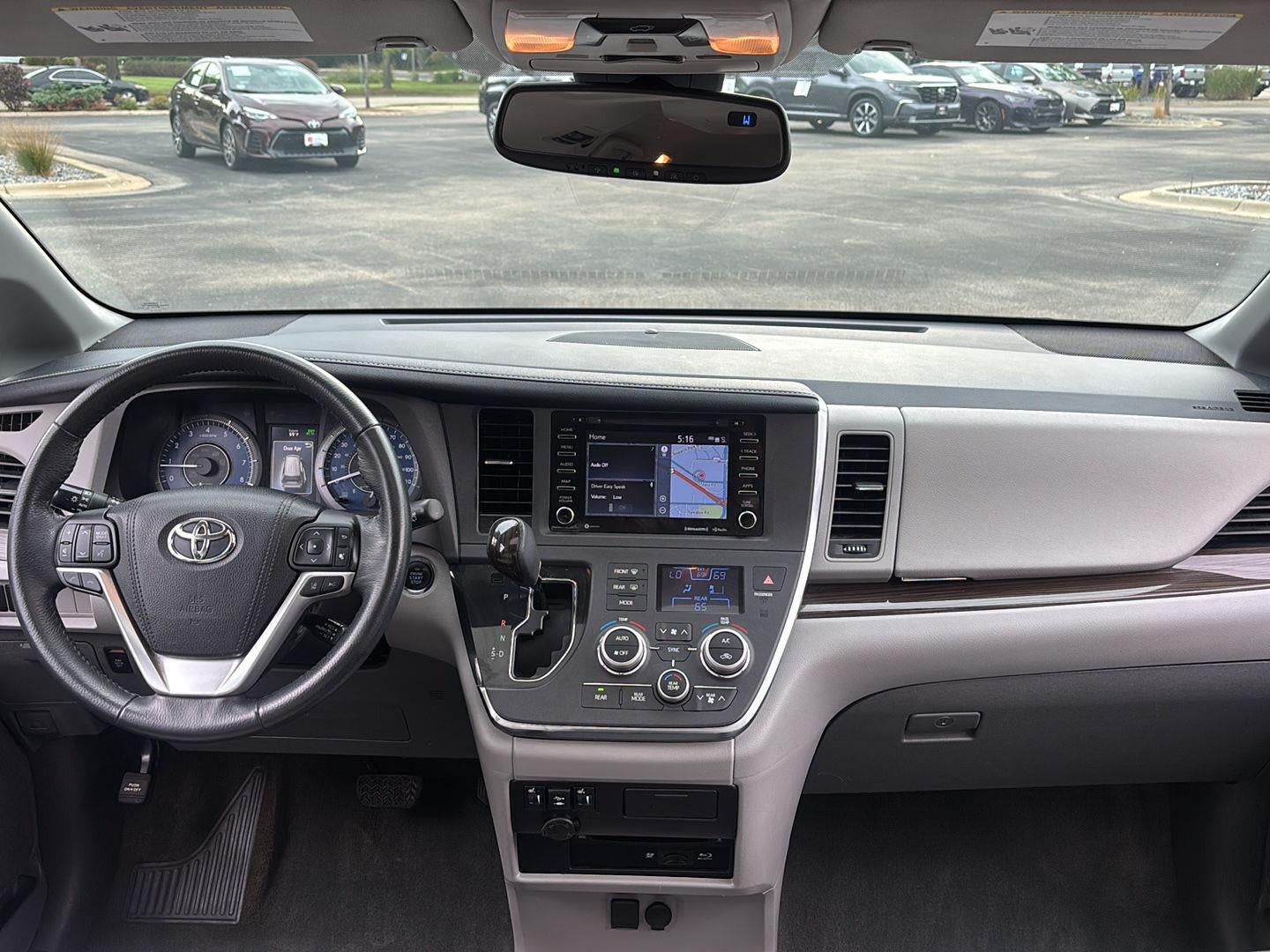 2018 Toyota Sienna XLE Premium 7-Passenger