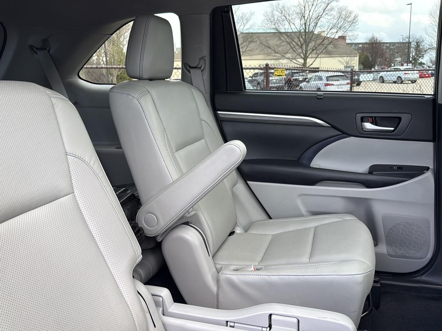 2019 Toyota Highlander Limited Platinum