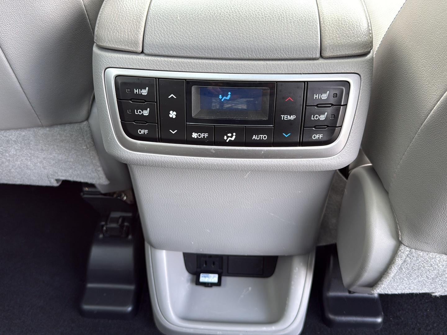 2019 Toyota Highlander Limited Platinum