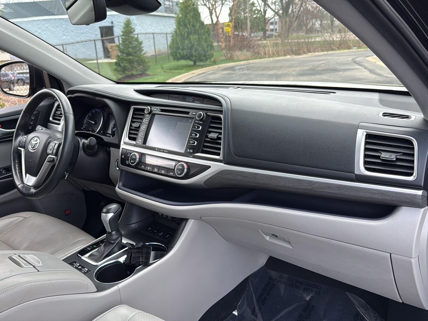 2019 Toyota Highlander Limited Platinum