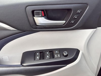 2019 Toyota Highlander Limited Platinum
