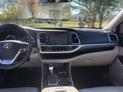 2017 Toyota Highlander Limited Platinum