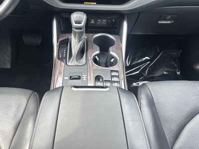 2023 Toyota Highlander Hybrid Platinum