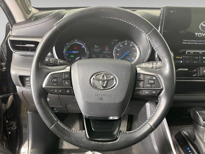 2020 Toyota Highlander Hybrid Platinum