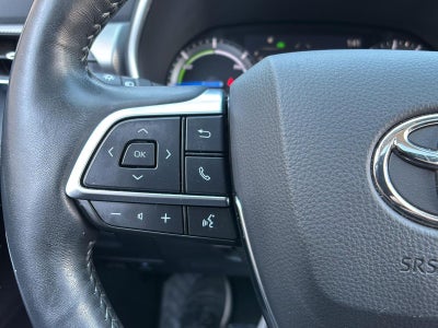 2021 Toyota Highlander Hybrid Platinum