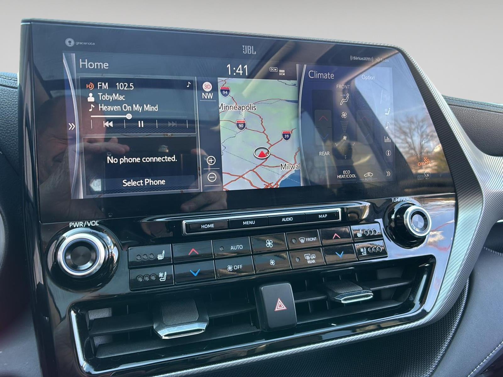 2021 Toyota Highlander Hybrid Platinum