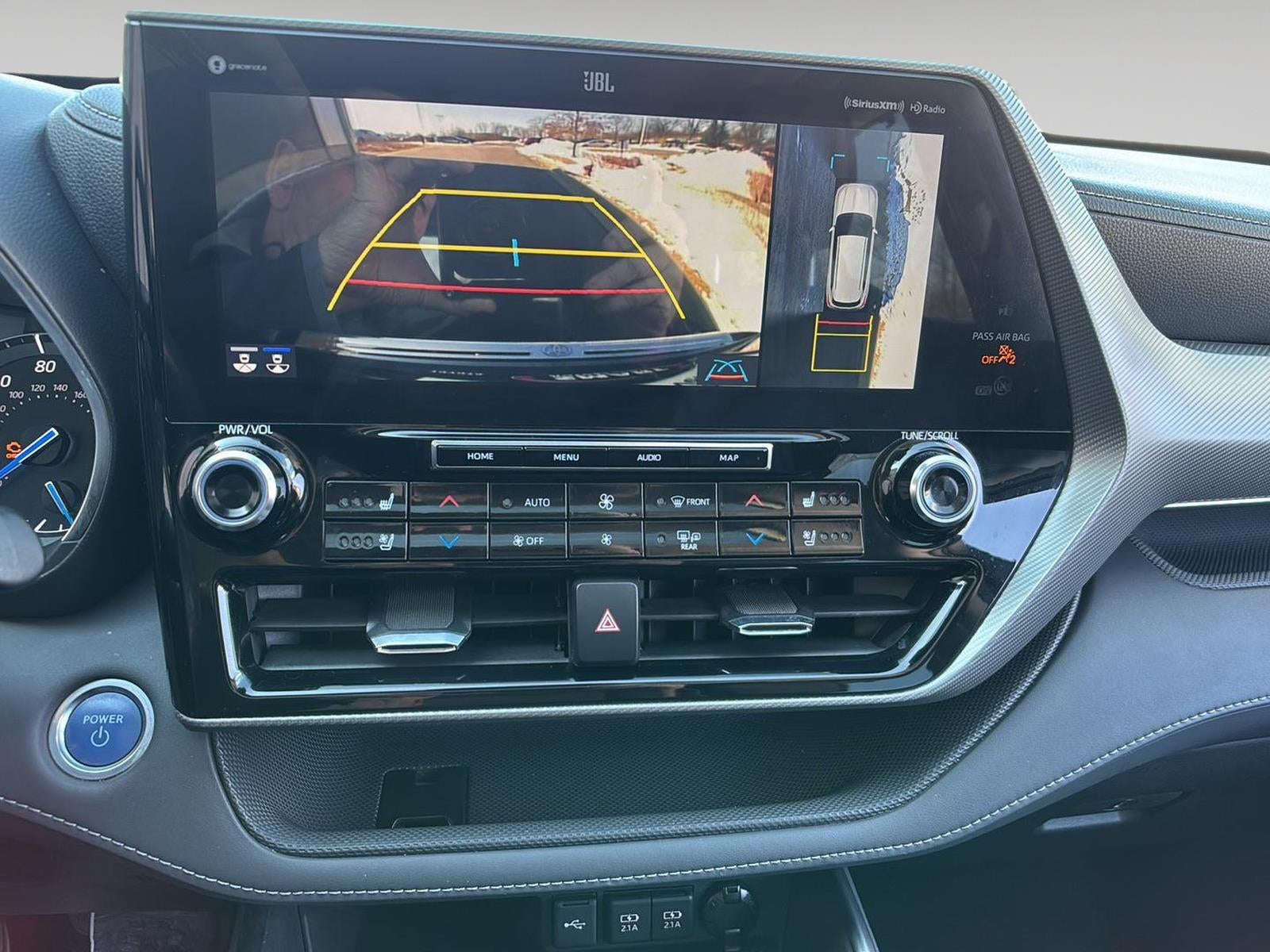 2021 Toyota Highlander Hybrid Platinum