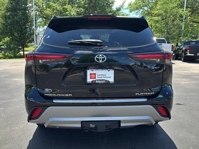 2026 Toyota Highlander Hybrid Platinum