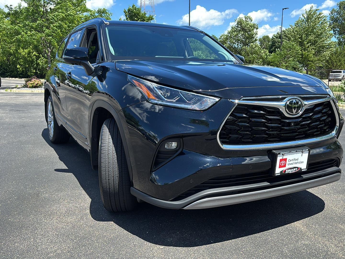 2026 Toyota Highlander Hybrid Platinum