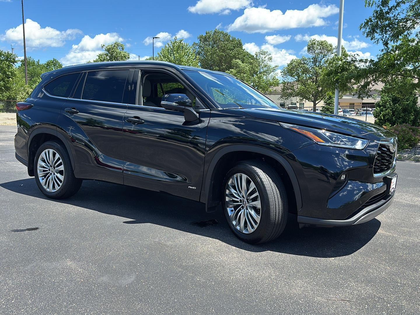 2026 Toyota Highlander Hybrid Platinum