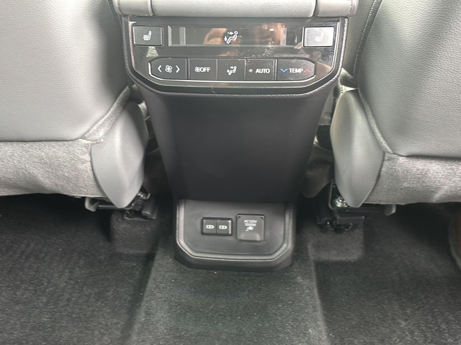 2025 Toyota Highlander Hybrid Platinum