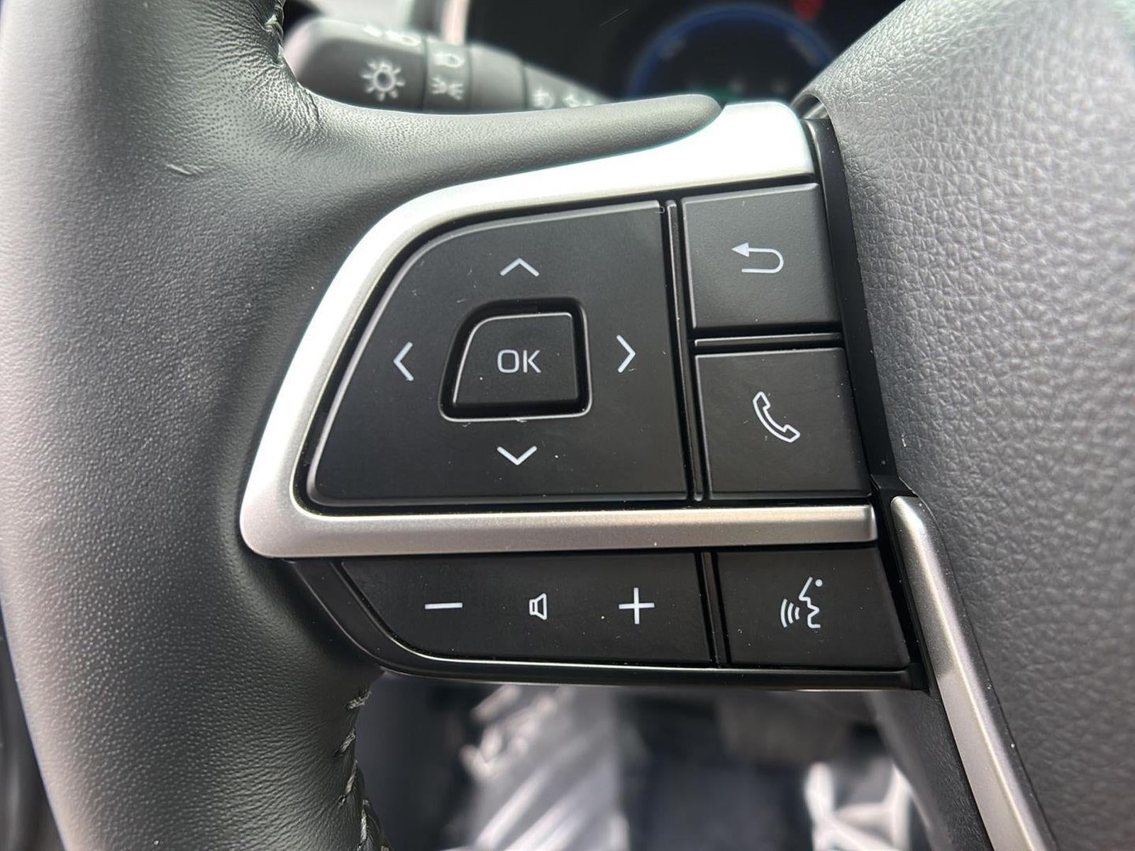 2025 Toyota Highlander Hybrid Platinum