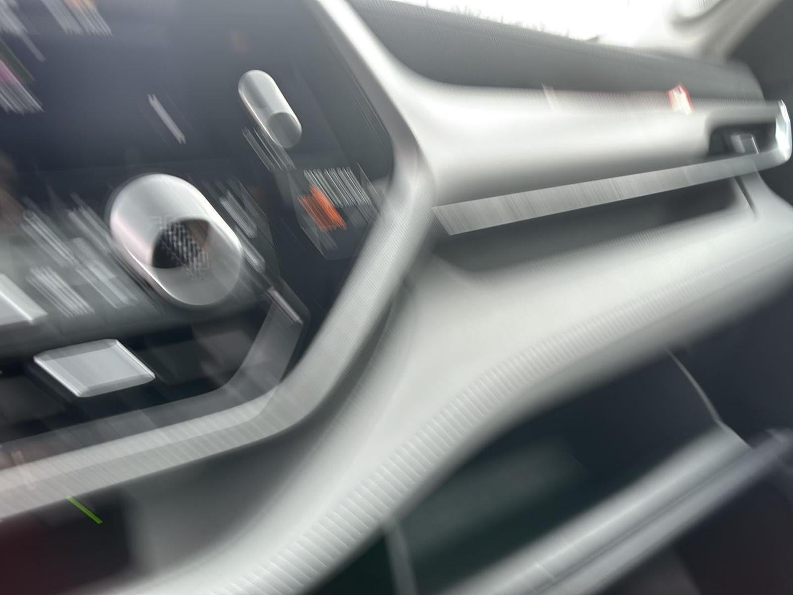 2025 Toyota Highlander Hybrid Platinum