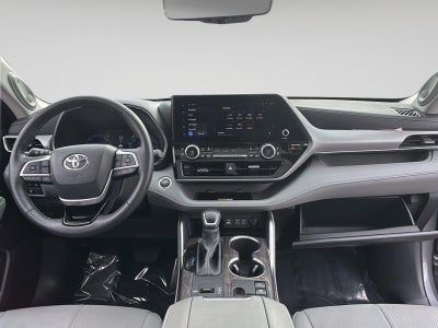 2025 Toyota Highlander Hybrid Platinum