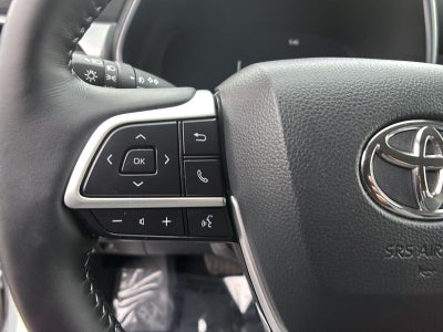 2025 Toyota Highlander Hybrid Platinum