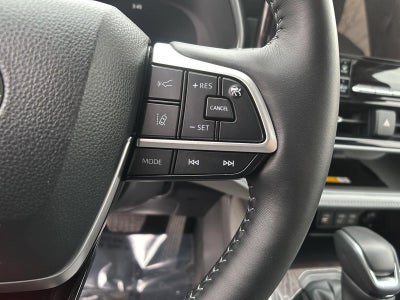 2025 Toyota Highlander Hybrid Platinum