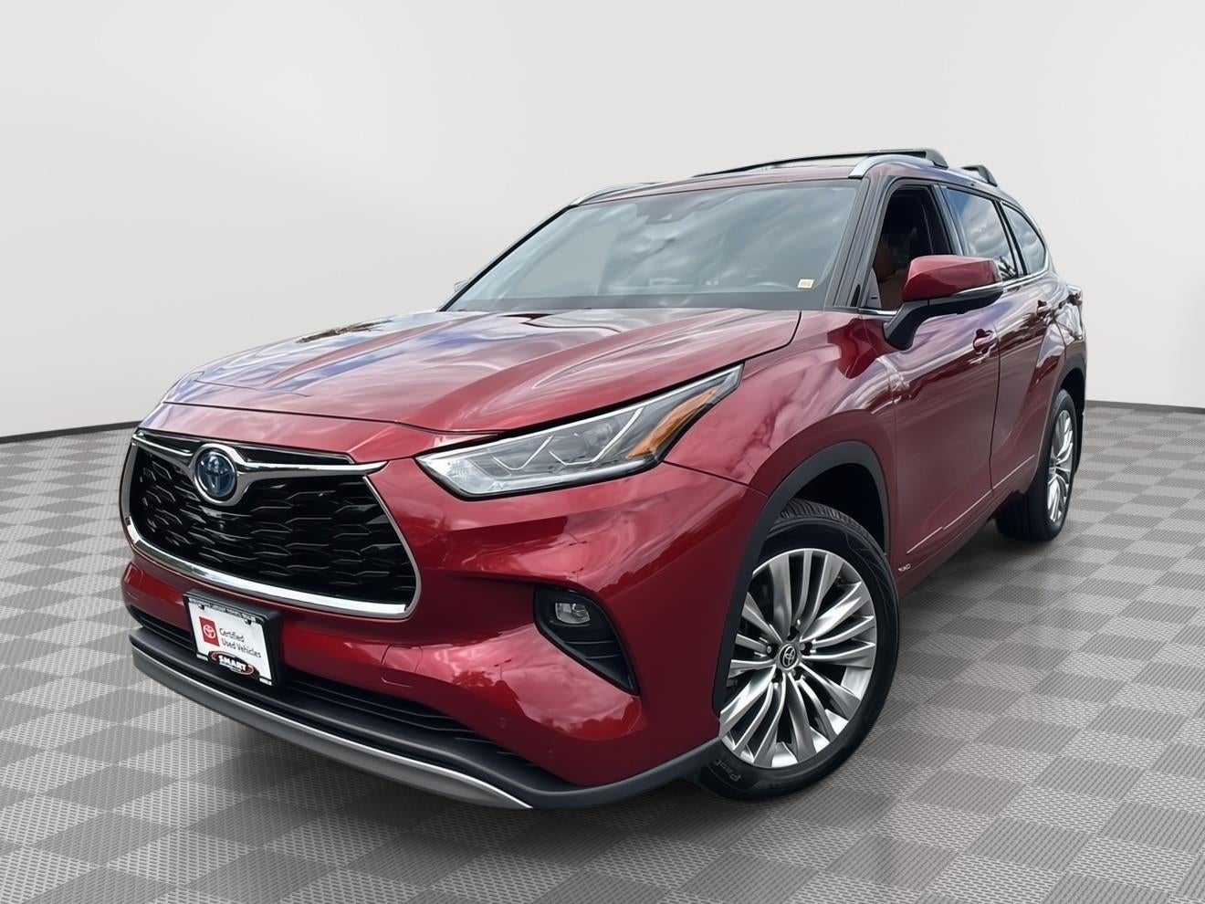 2023 Toyota Highlander Hybrid Platinum