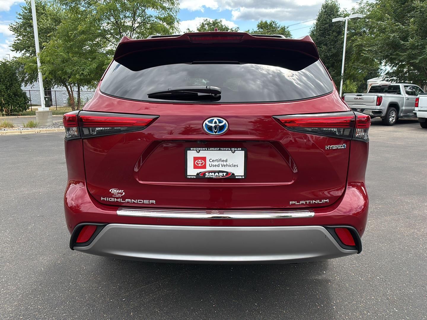 2023 Toyota Highlander Hybrid Platinum