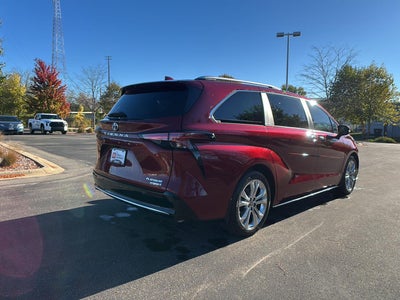 2023 Toyota Sienna Platinum 7-Passenger