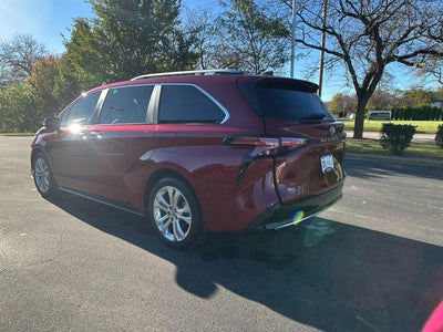2023 Toyota Sienna Platinum 7-Passenger