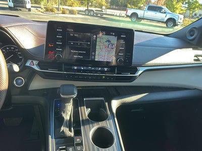 2023 Toyota Sienna Platinum 7-Passenger