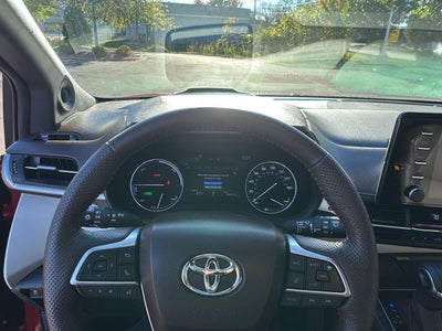 2023 Toyota Sienna Platinum 7-Passenger