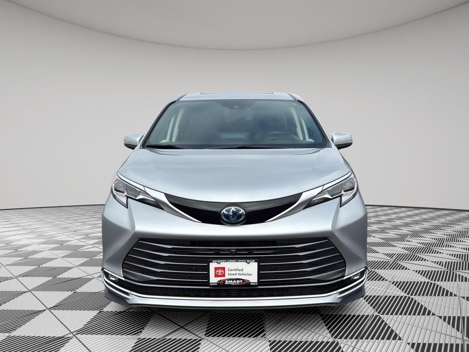 2022 Toyota Sienna Platinum 7-Passenger