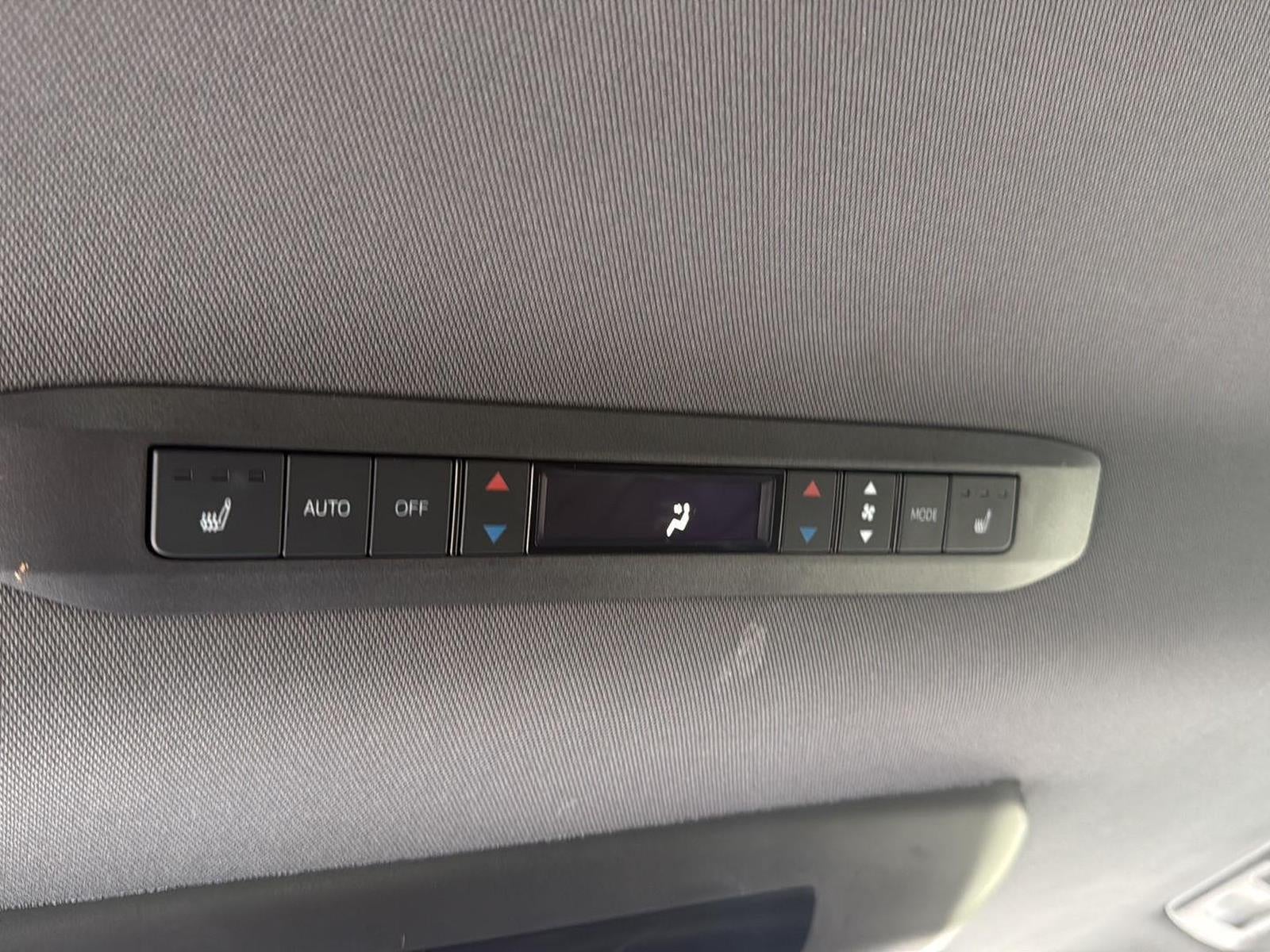 2022 Toyota Sienna Platinum 7-Passenger