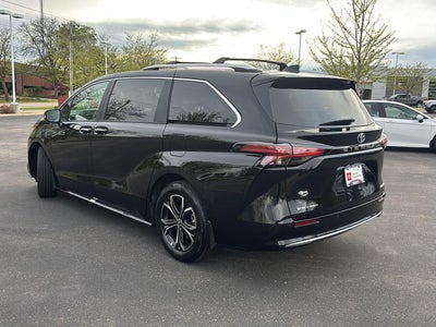 2025 Toyota Sienna Platinum 7-Passenger