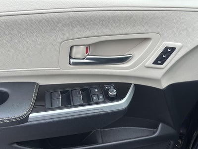2025 Toyota Sienna Platinum 7-Passenger