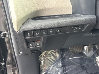 2025 Toyota Sienna Platinum 7-Passenger