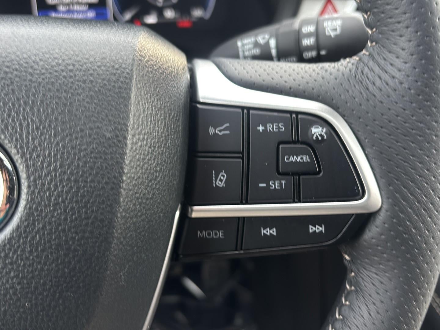 2025 Toyota Sienna Platinum 7-Passenger