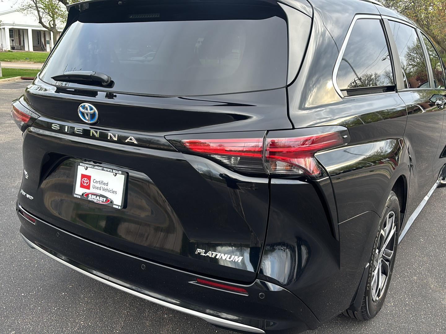 2025 Toyota Sienna Platinum 7-Passenger