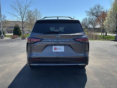 2022 Toyota Sienna Platinum 7-Passenger