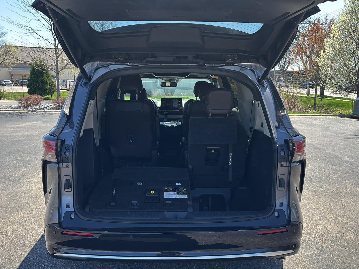 2022 Toyota Sienna Platinum 7-Passenger