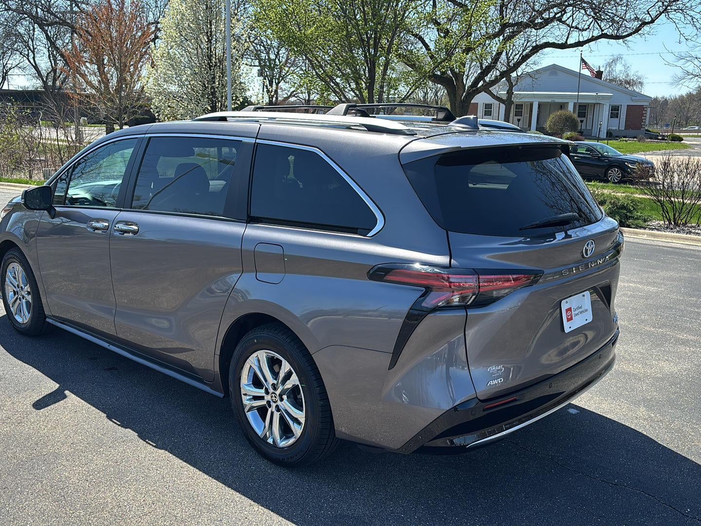 2022 Toyota Sienna Platinum 7-Passenger