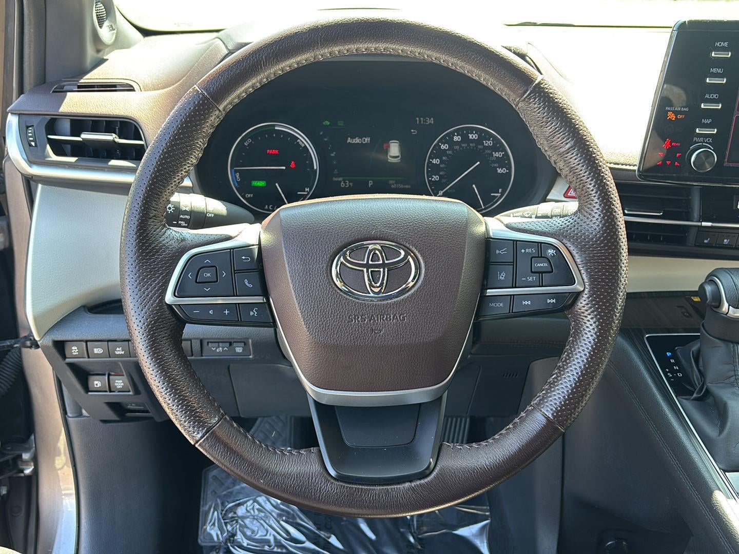 2022 Toyota Sienna Platinum 7-Passenger