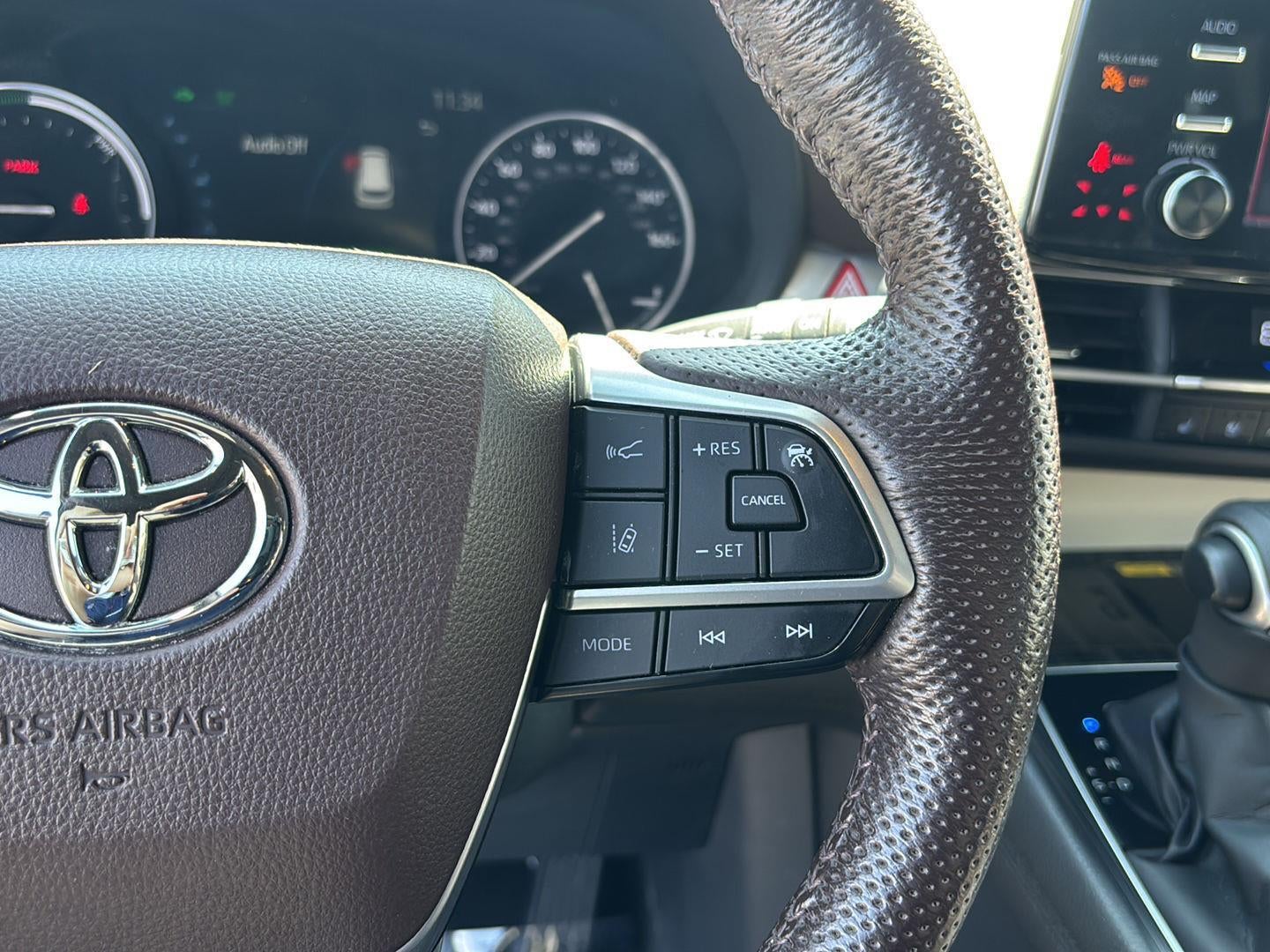 2022 Toyota Sienna Platinum 7-Passenger