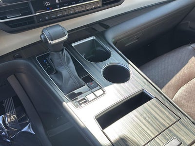 2022 Toyota Sienna Platinum 7-Passenger