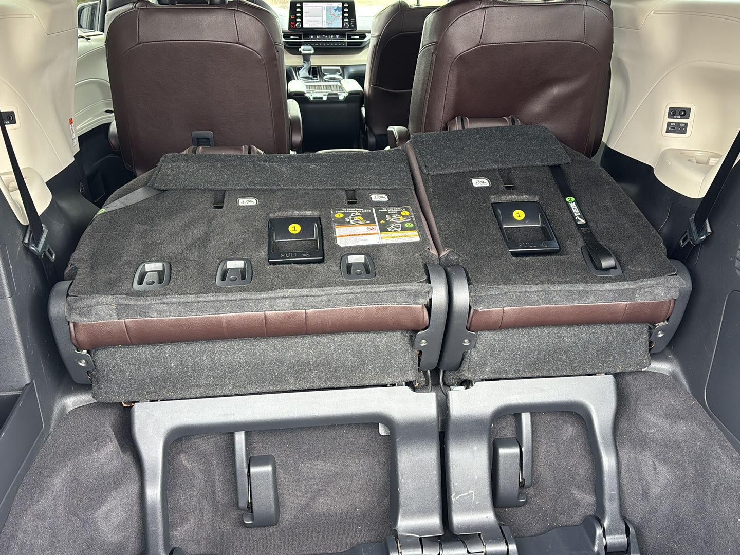 2023 Toyota Sienna Platinum 7-Passenger