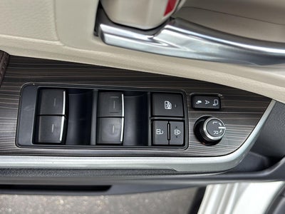 2023 Toyota Sienna Platinum 7-Passenger