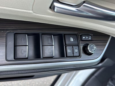 2023 Toyota Sienna Platinum 7-Passenger