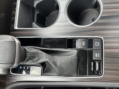 2023 Toyota Sienna Platinum 7-Passenger