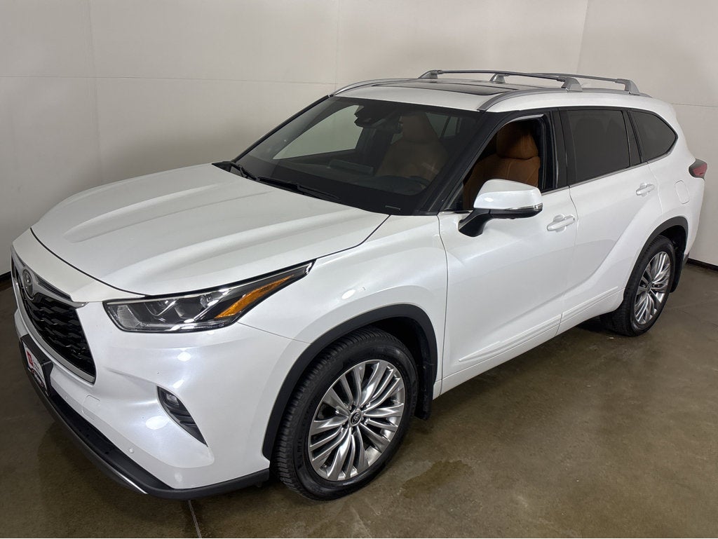 2022 Toyota Highlander Platinum