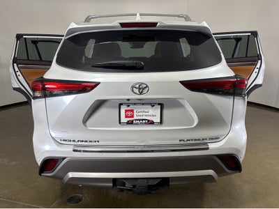 2022 Toyota Highlander Platinum