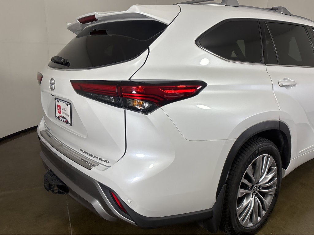 2022 Toyota Highlander Platinum