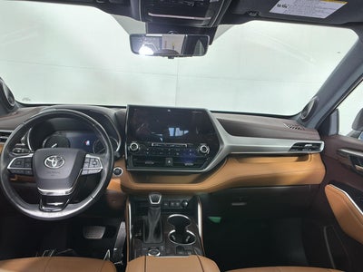 2021 Toyota Highlander Platinum