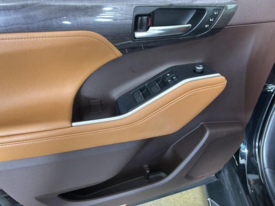 2021 Toyota Highlander Platinum