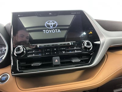 2021 Toyota Highlander Platinum