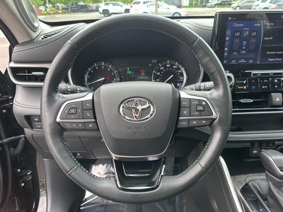 2020 Toyota Highlander Platinum